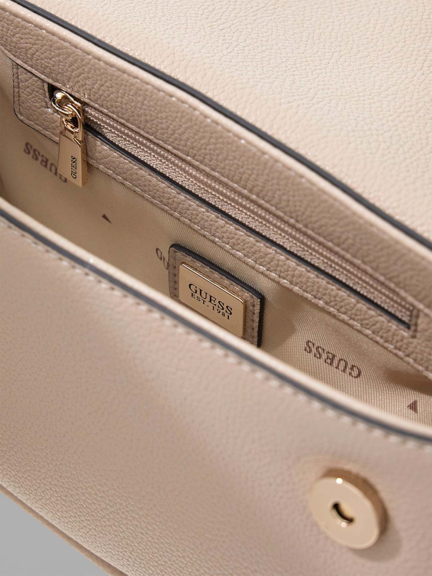 Borsa a Spalla Guess DANYA Beige - immagine 3