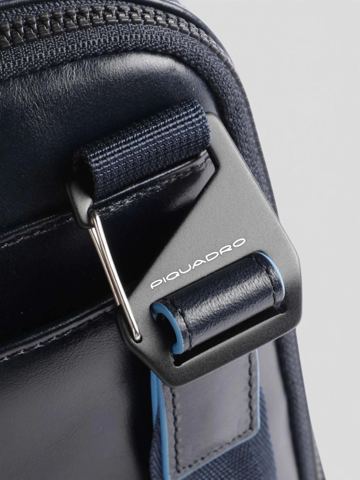 Borsello a tracolla Piquadro B2REVAMP Blu - immagine 3