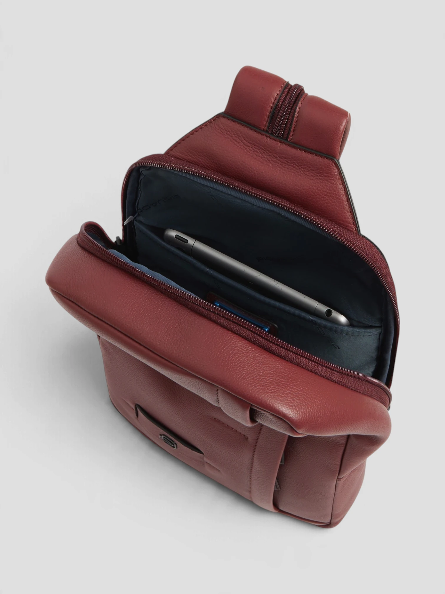 Zaino monospalla Piquadro W137 Cuoio - immagine 4