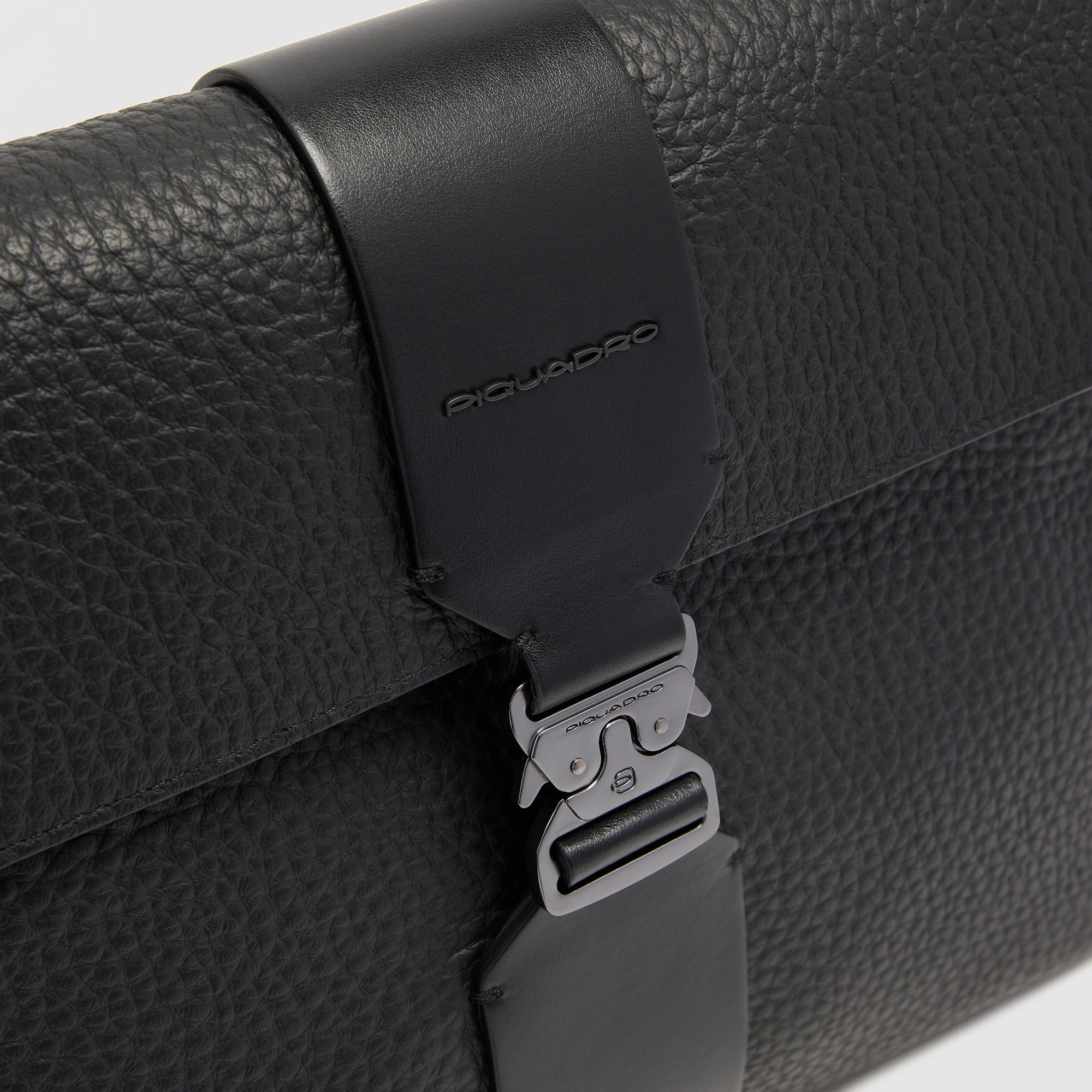 Pochette uomo porta iPad®Pro 13" Piquadro Materia Nero - immagine 5