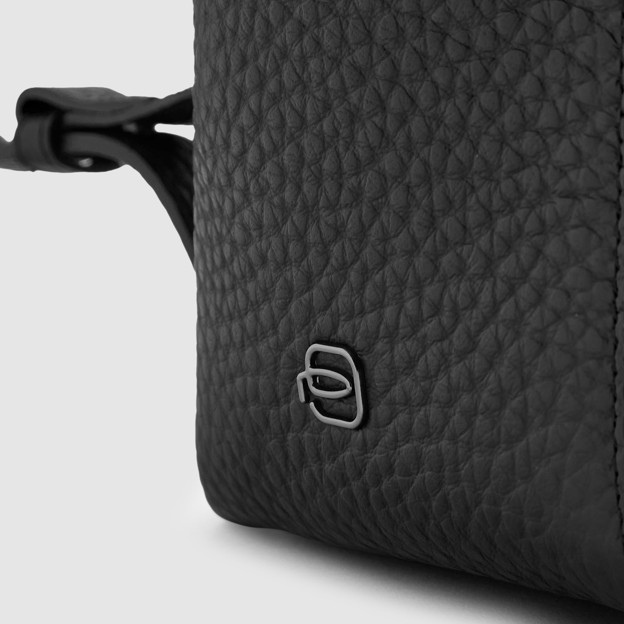 Zaino da viaggio porta pc 15,6" Piquadro Materia Nero - immagine 6
