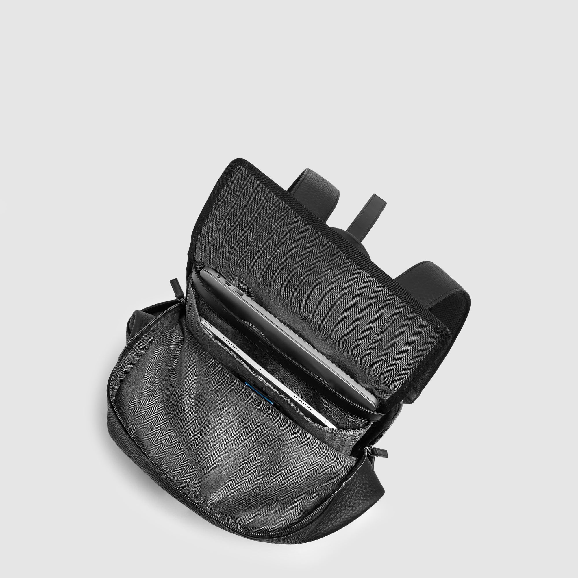 Zaino da viaggio porta pc 15,6" Piquadro Materia Nero - immagine 9